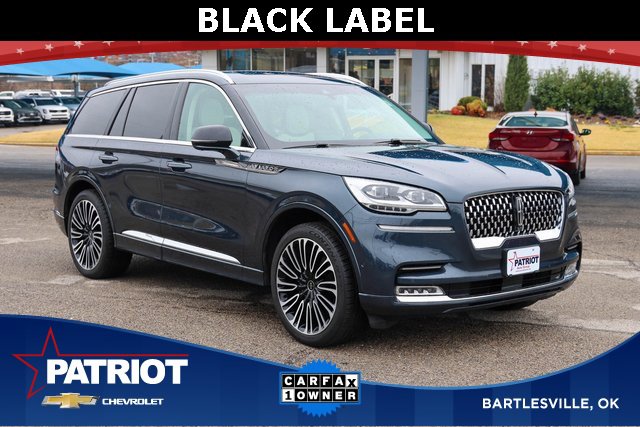 2023 Lincoln Aviator Black Label's photo