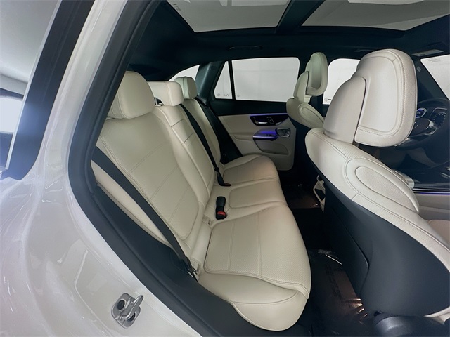 2026 Mercedes Benz GLC 300 photo 23