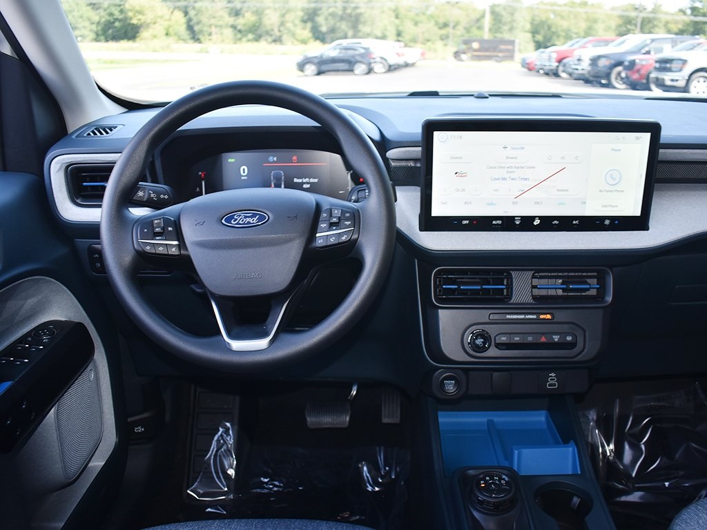 2025 Ford Maverick XLT photo 13