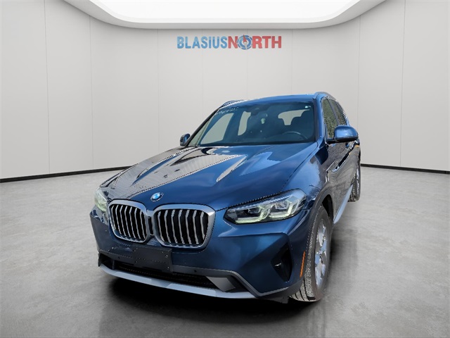 2023 BMW X3 30i's photo