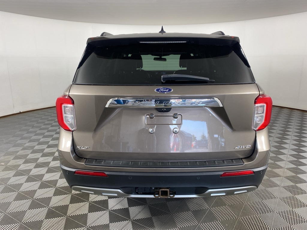 2021 Ford Explorer XLT photo 12