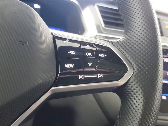 2022 Volkswagen Tiguan SE R-Line Black photo 11