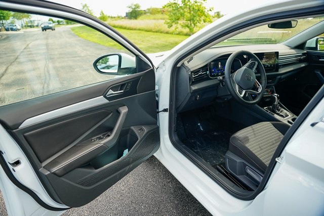 2025 Volkswagen Jetta 1.5T S photo 6