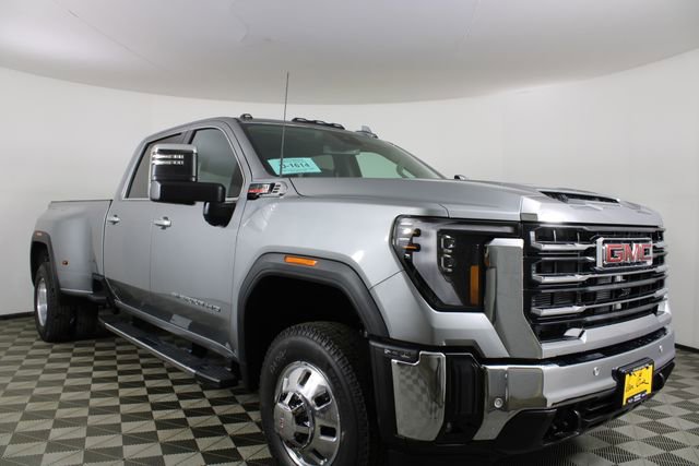 2026 GMC Sierra 3500HD SLT's photo