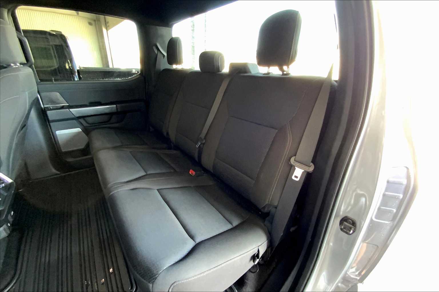 2021 Ford F-150 XLT photo 17