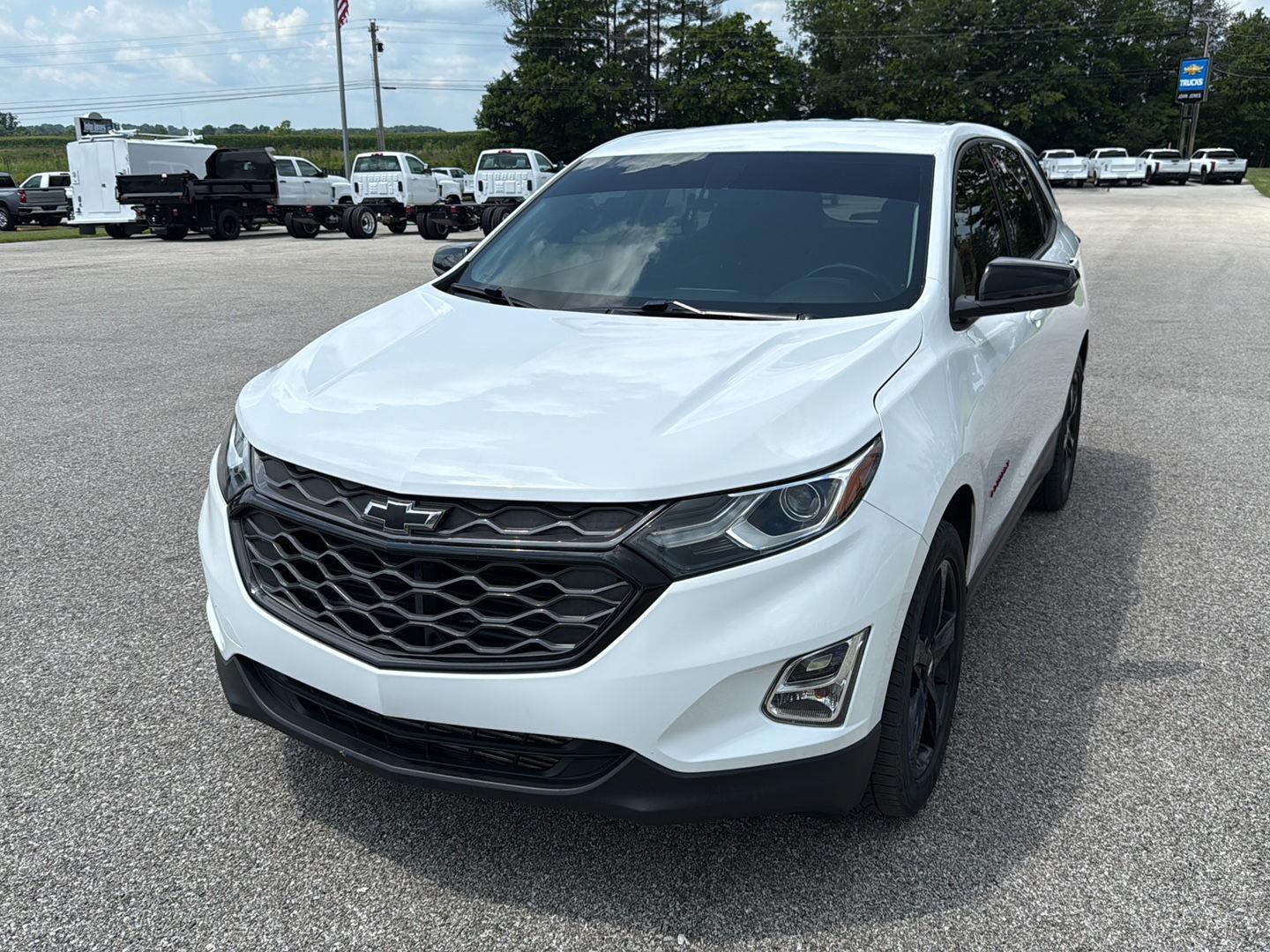 Used 2019 Chevrolet Equinox LT with VIN 2GNAXLEX1K6233796 for sale in Salem, IN