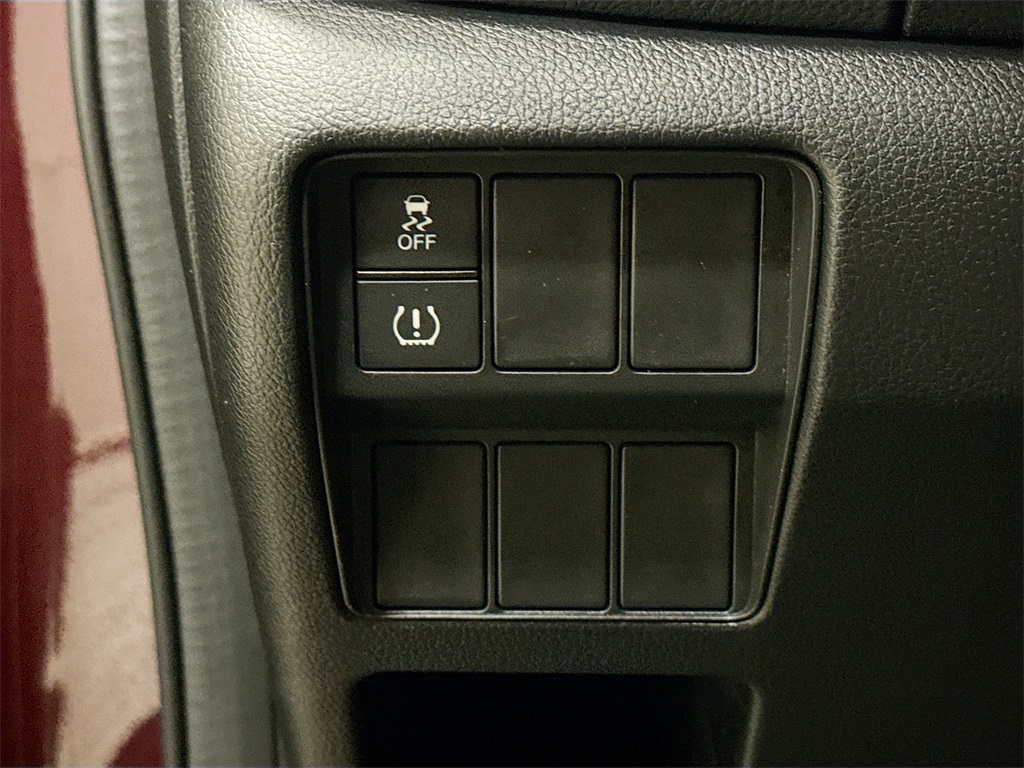 2017 Honda CR-V LX photo 25