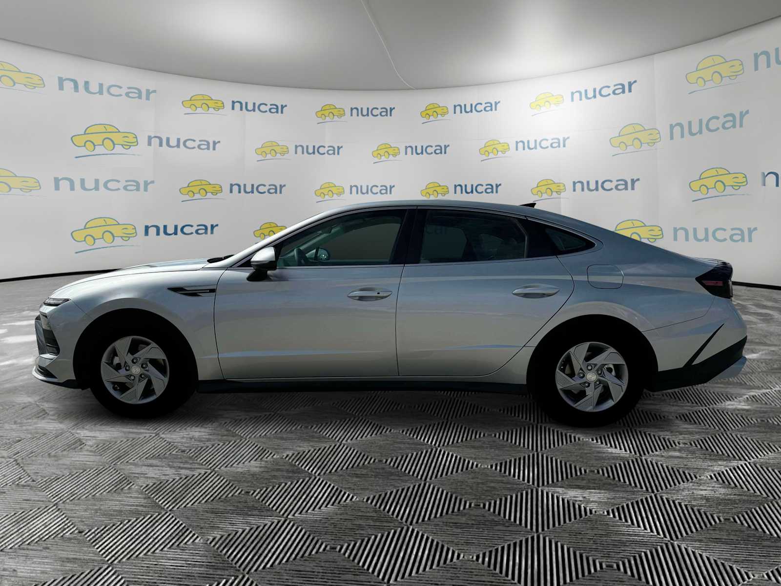 2025 Hyundai Sonata SE photo 4