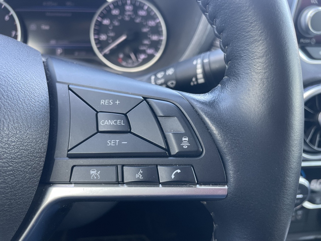 2023 Nissan Sentra SV photo 9