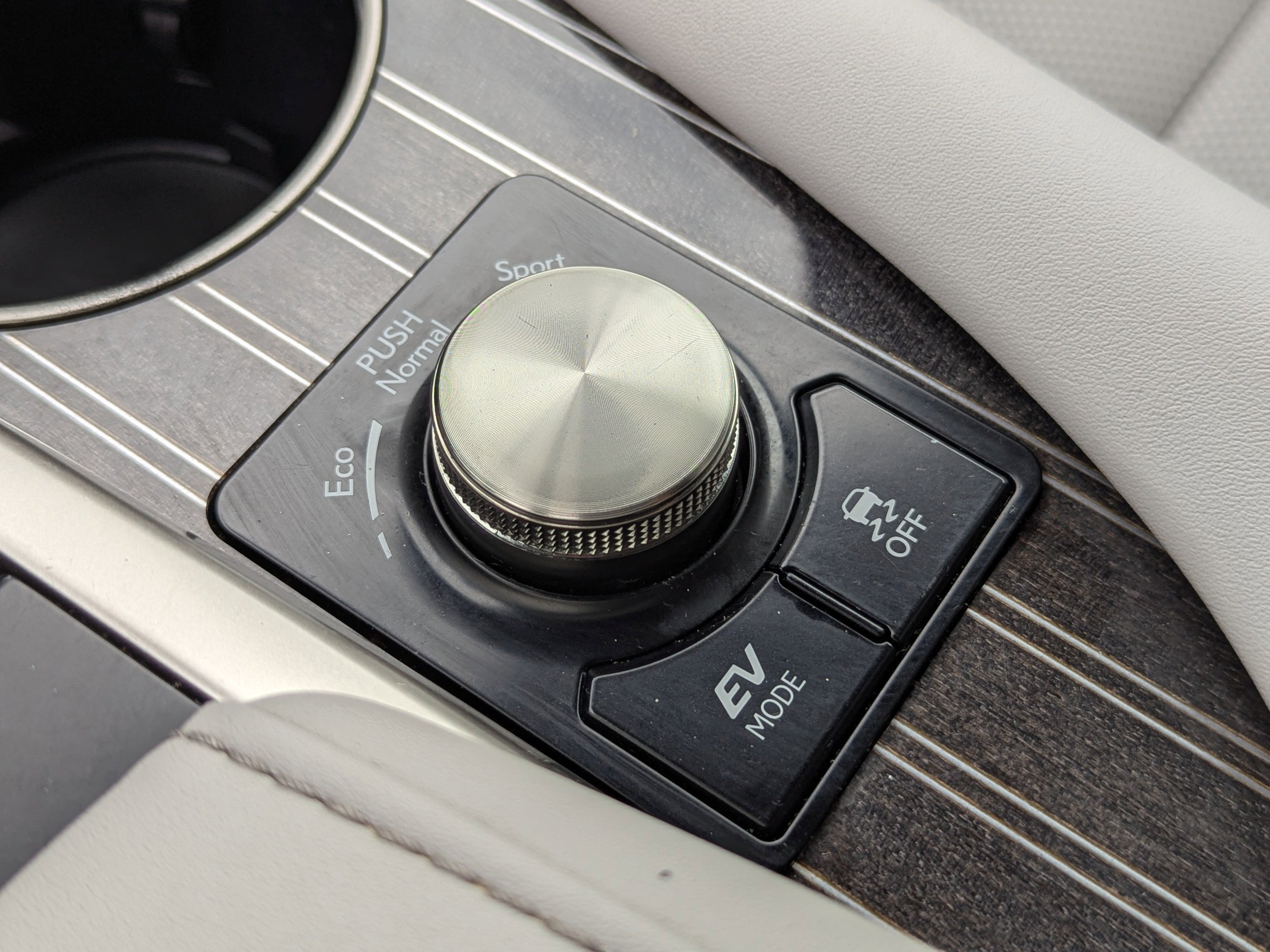 2020 Lexus RX 450h Luxury photo 32