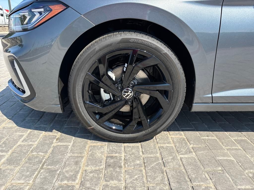 2025 Volkswagen Jetta 1.5T SE photo 24