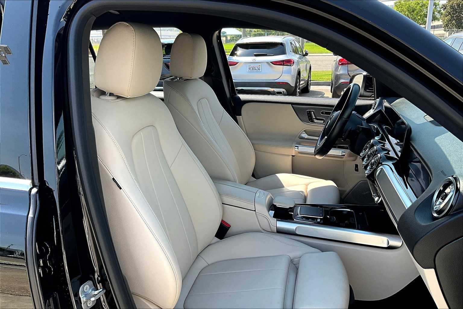 2023 Mercedes Benz EQB photo 8