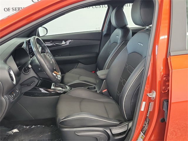 2024 Kia Forte GT-Line photo 8