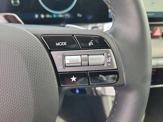 2025 Hyundai Ioniq 5 SEL photo 18