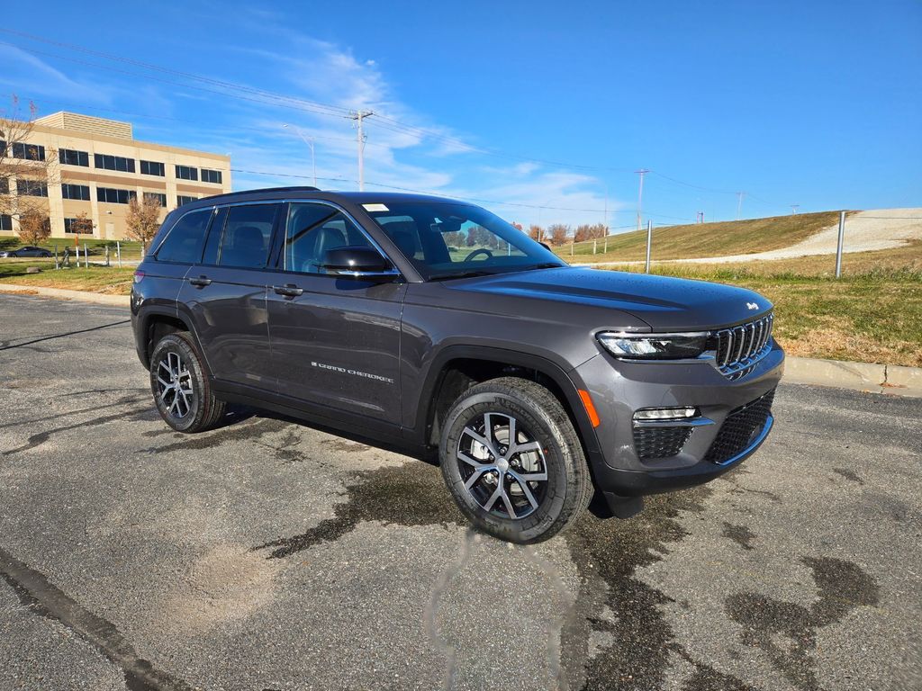 2025 Jeep Grand Cherokee Limited's photo