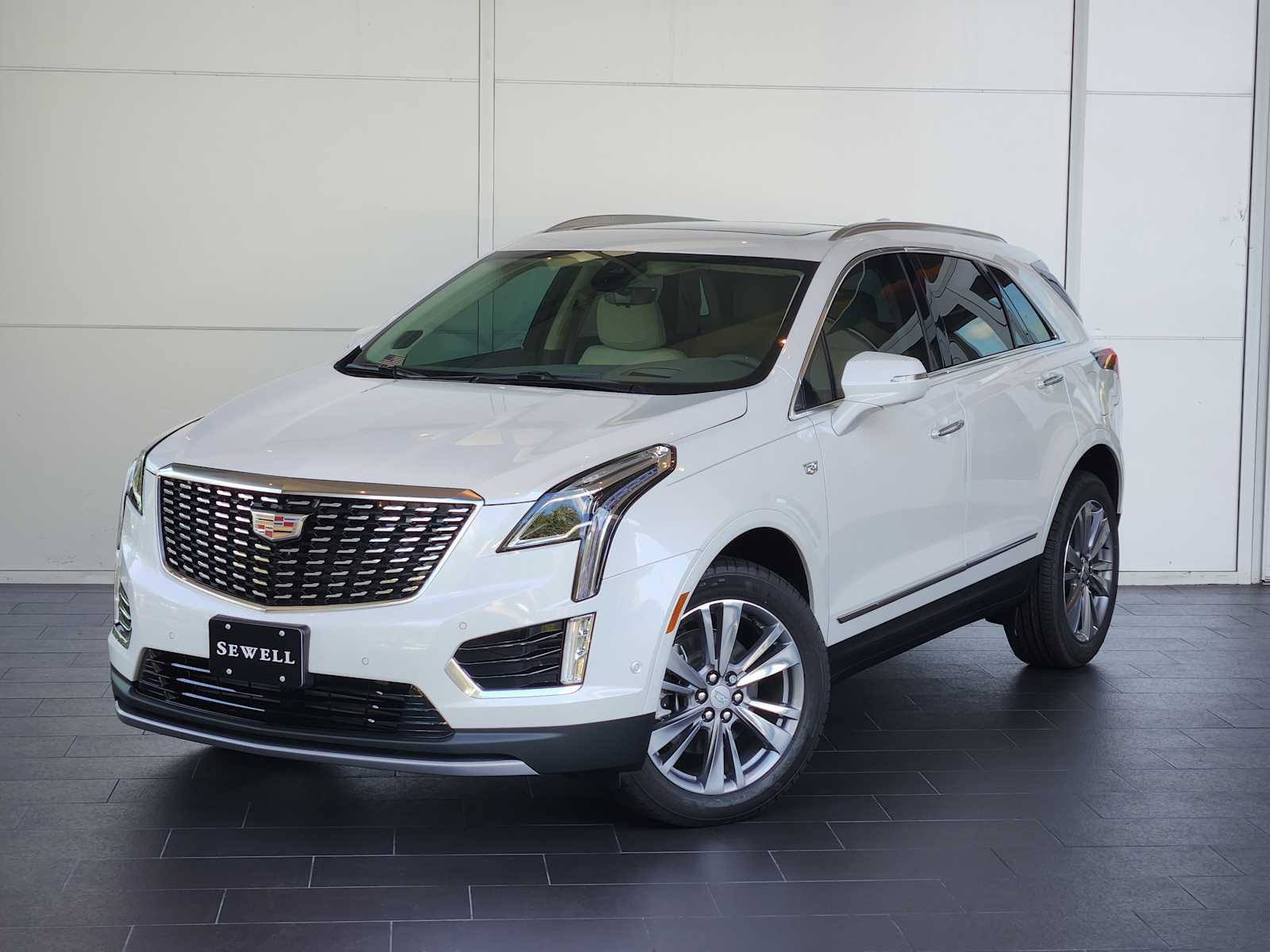 2025 Cadillac XT5 Premium Luxury's photo
