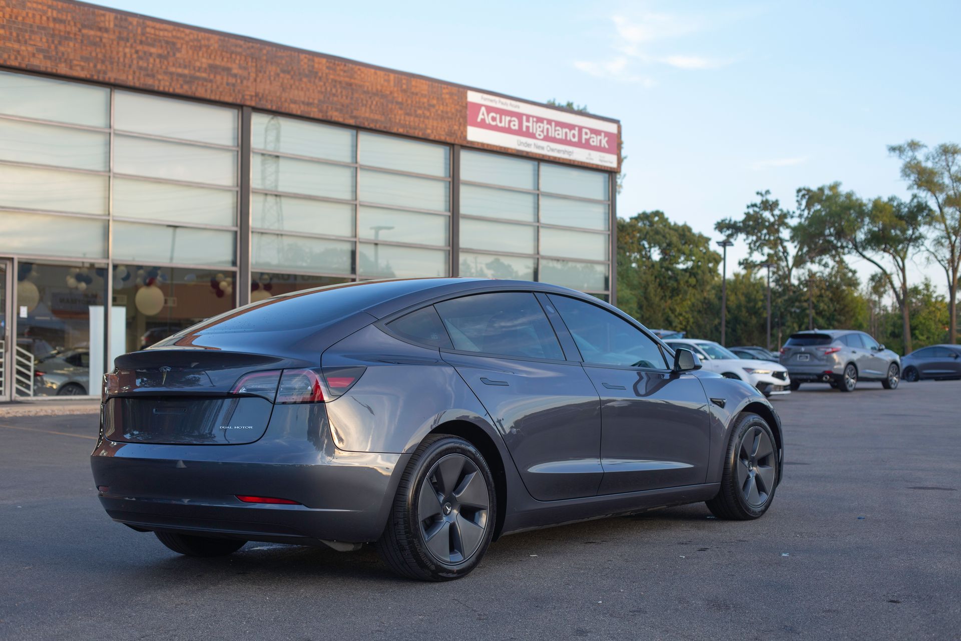 2023 Tesla Model 3 Long Range photo 5