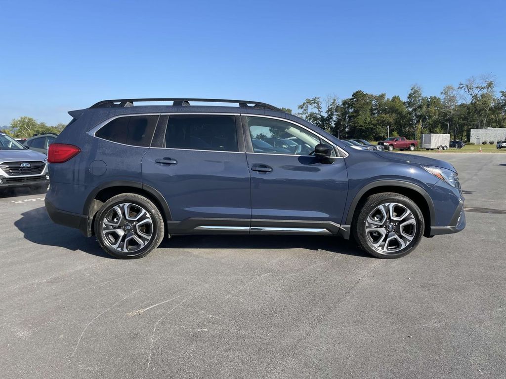2024 Subaru Ascent Limited photo 26