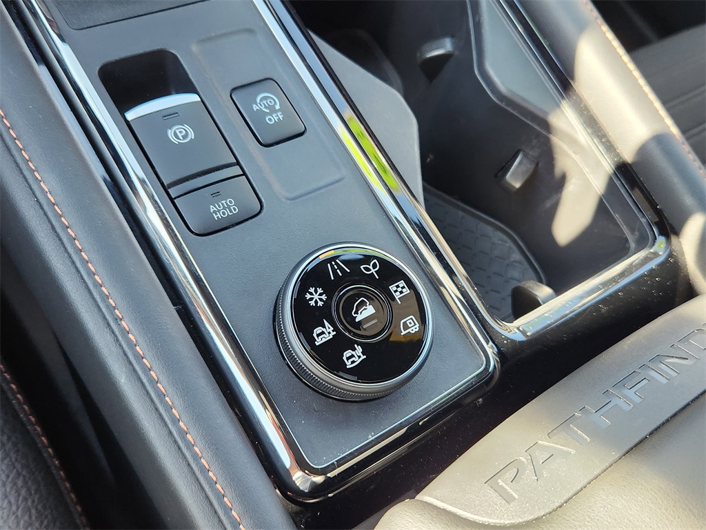 2023 Nissan Pathfinder Rock Creek photo 27
