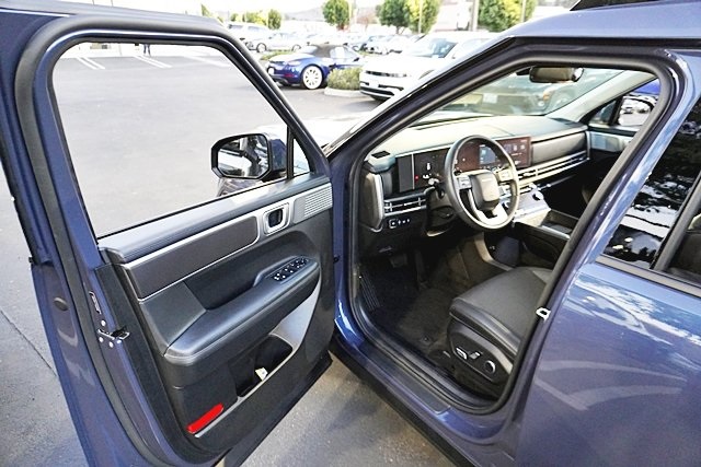Used 2025 Blue Hyundai SEL image 35