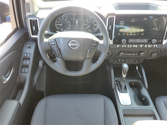 2025 Nissan Frontier SV photo 7