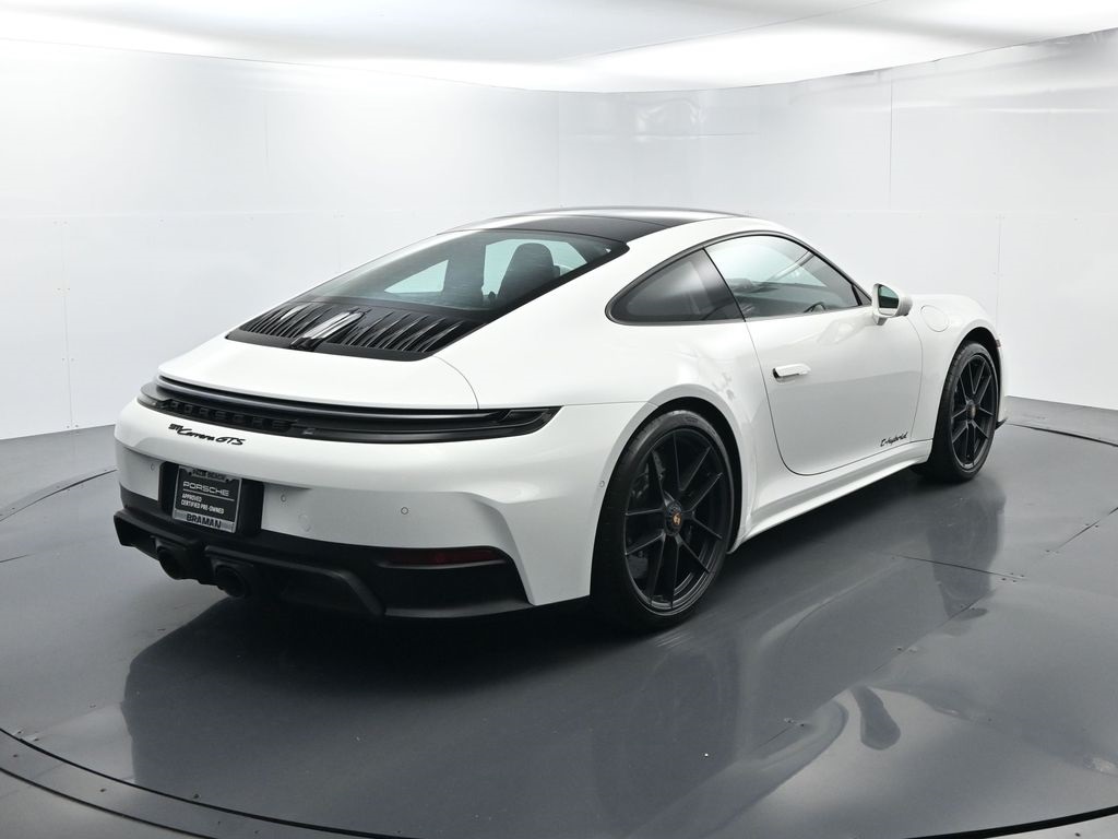 2025 Porsche 911 GTS photo 13