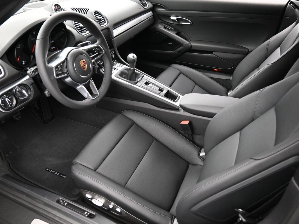 2025 Porsche Boxster photo 3