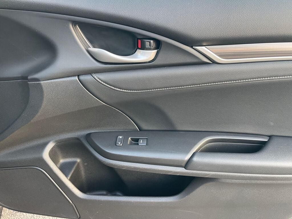 2021 Honda Civic EX-L photo 21