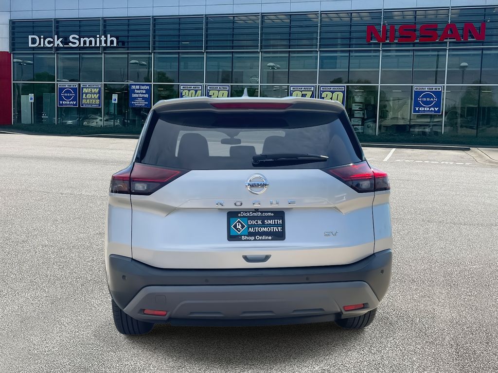 2021 Nissan Rogue SV photo 3