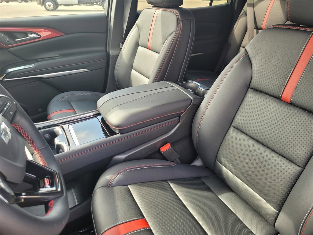 2026 Chevrolet Traverse RS photo 12