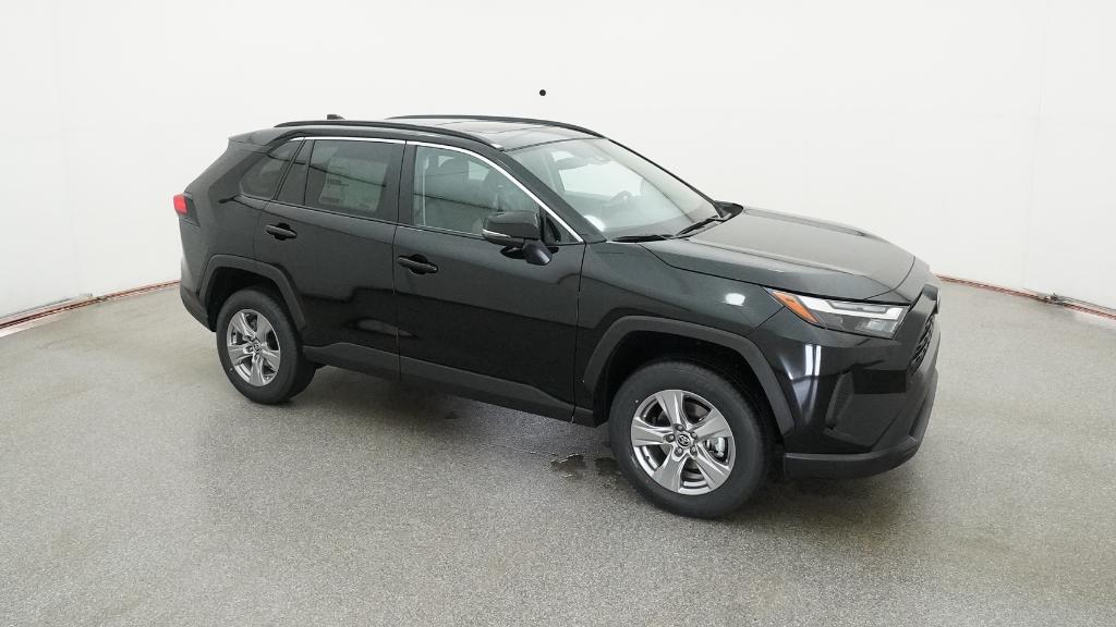 2025 Toyota RAV4 XLE photo 24