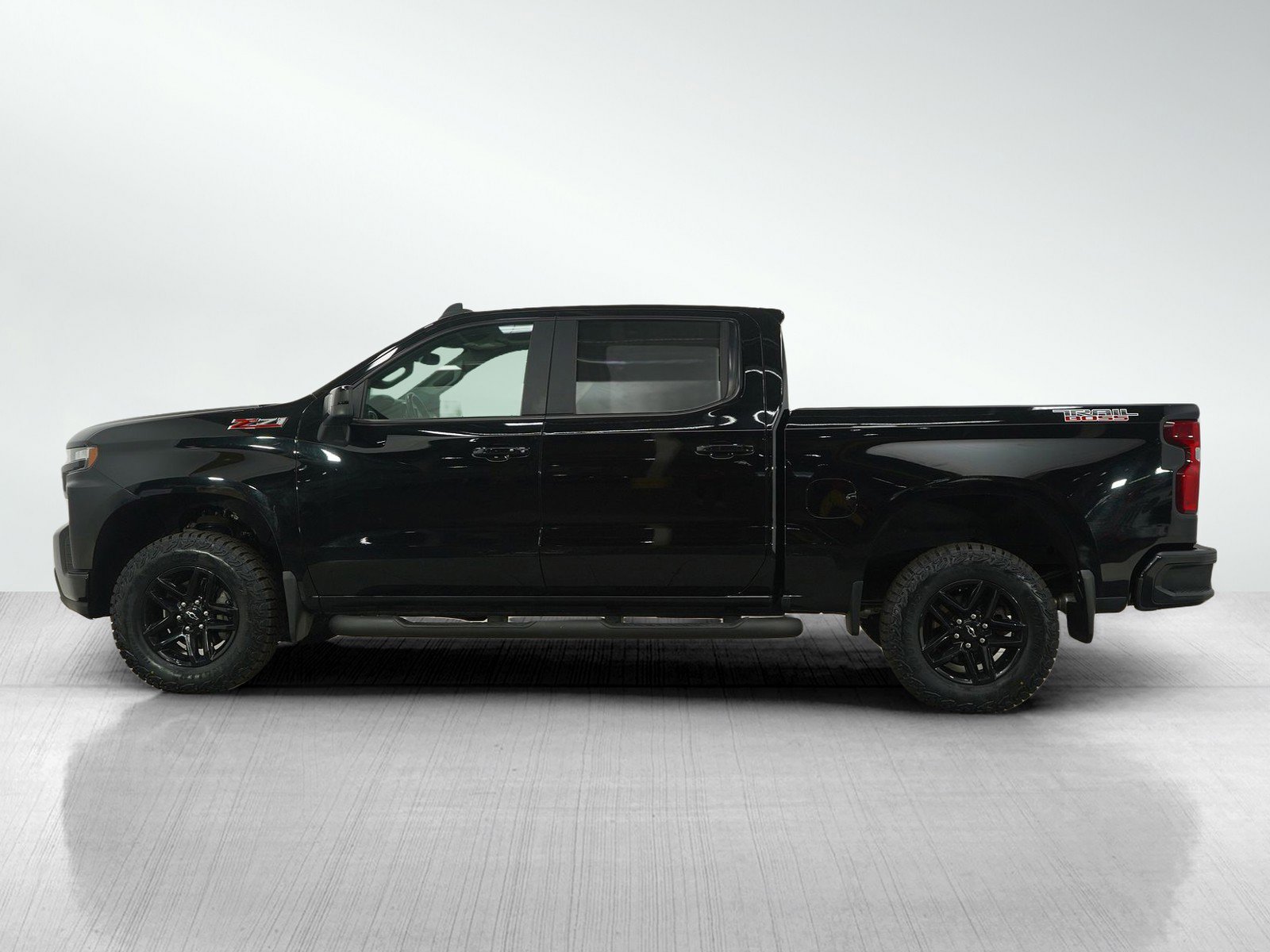Used 2020 Chevrolet Silverado 1500 LT Trail Boss with VIN 1GCPYFEL1LZ380544 for sale in Burnsville, Minnesota