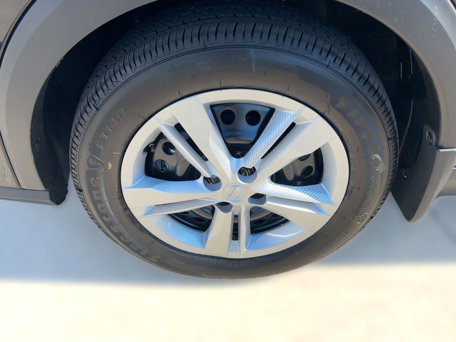 2025 Nissan Kicks Play S photo 12