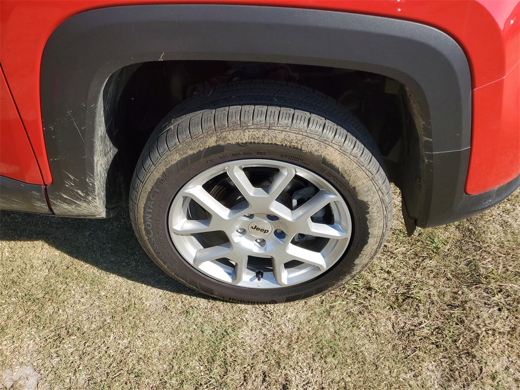 2023 Jeep Renegade Latitude photo 6