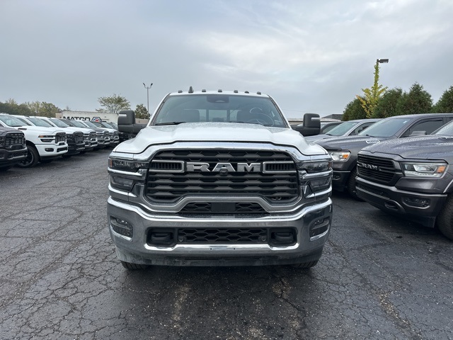 2025 Ram 2500 Tradesman photo 3