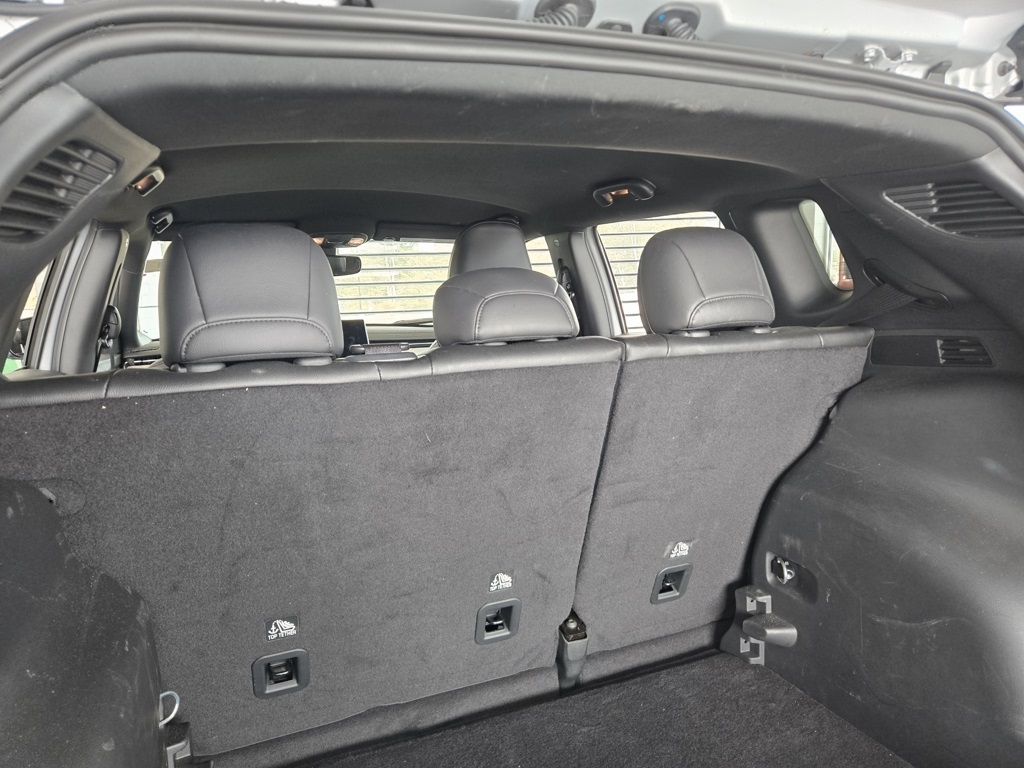 2024 Jeep Compass Limited photo 16