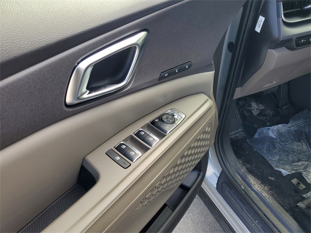 2026 Kia Carnival EX photo 3