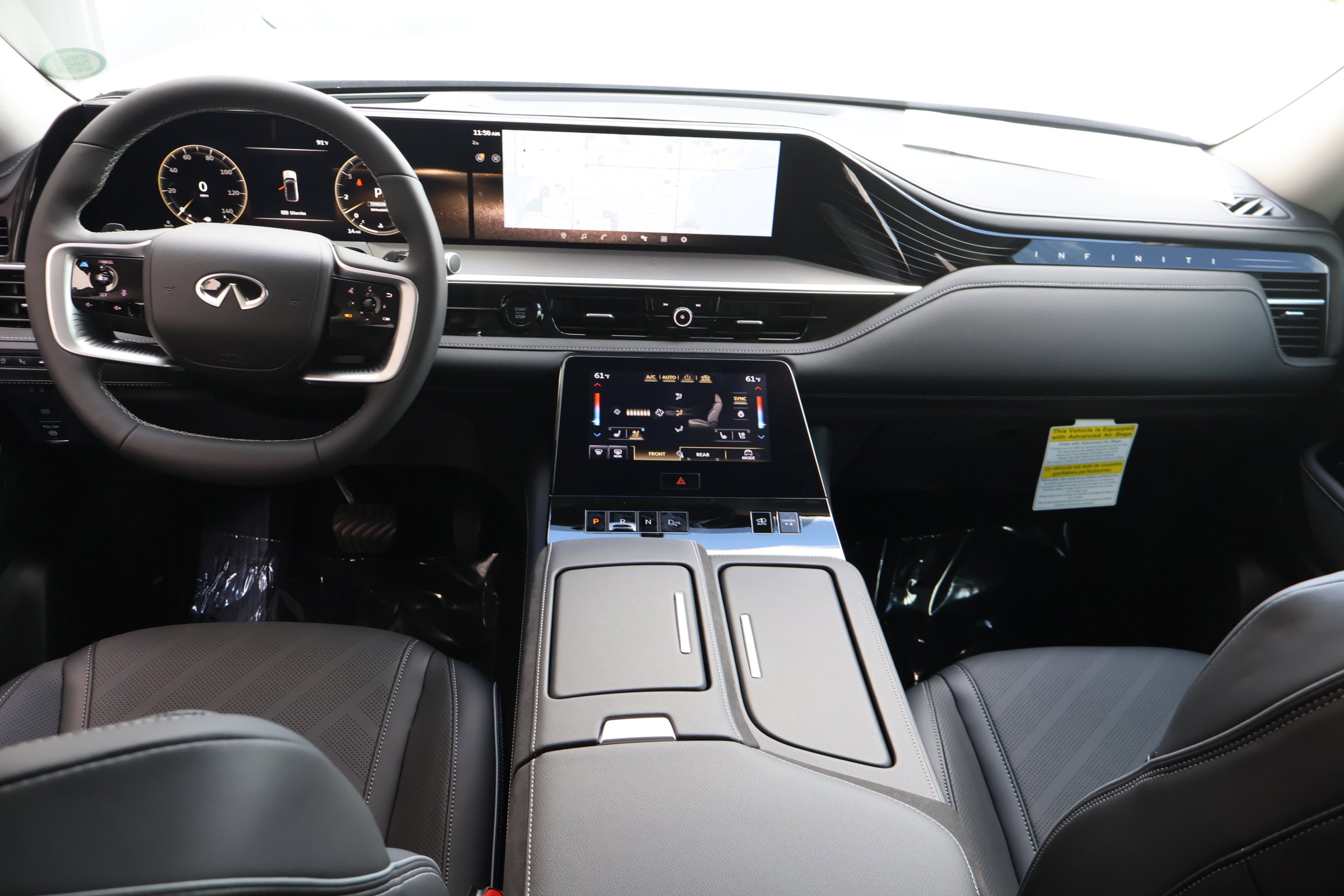 2026 Infiniti QX80 Luxe photo 14