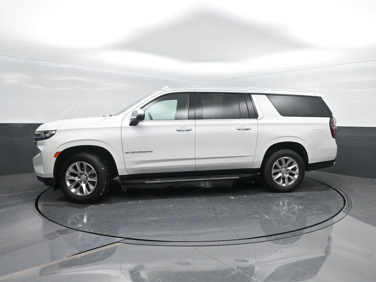 2021 Chevrolet Suburban Premier's photo