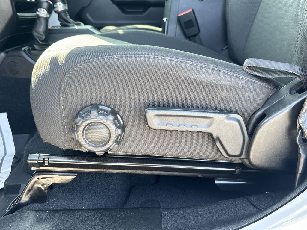 2018 Jeep Wrangler Unlimited Sport S photo 13