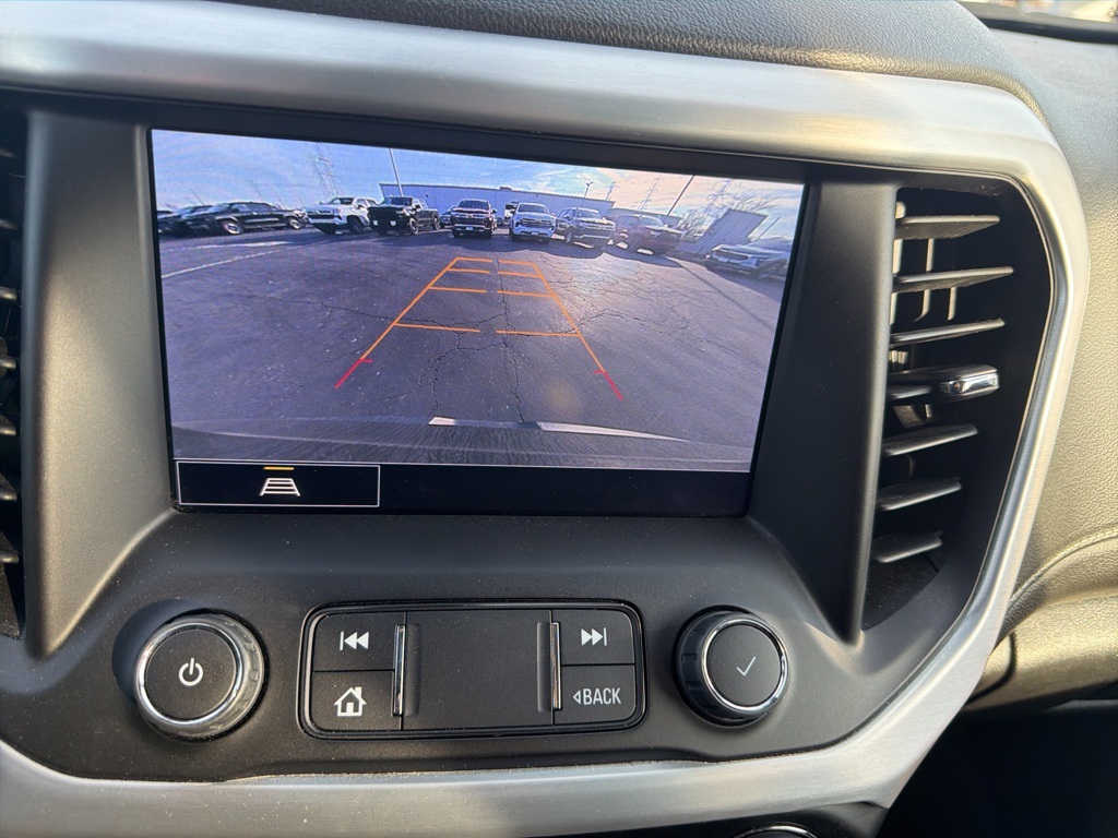 2023 GMC ACADIA - Image 11