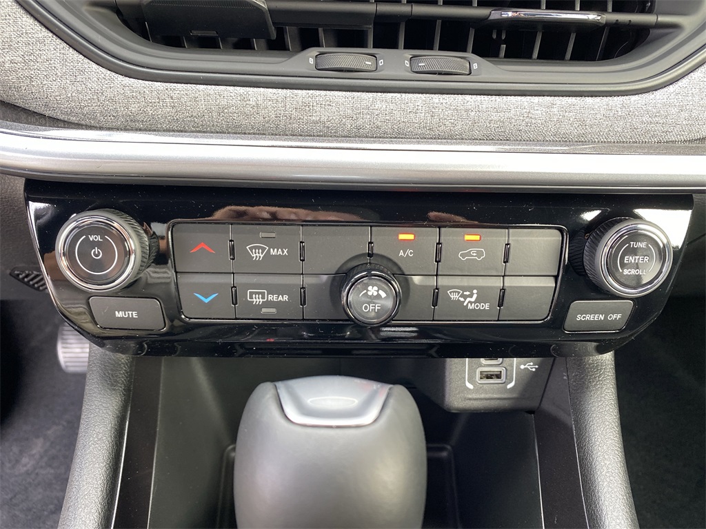 2025 Jeep Compass Latitude photo 21