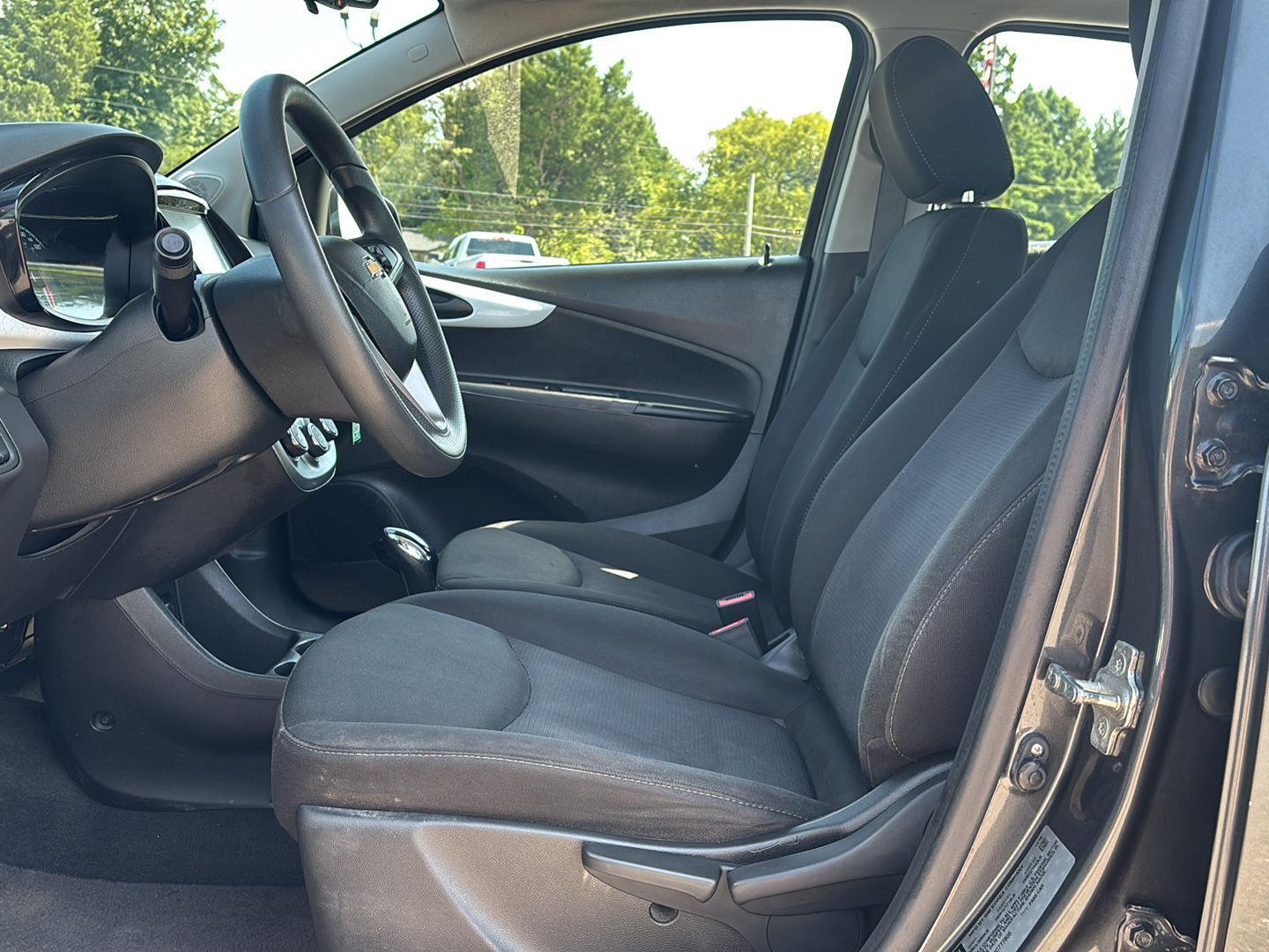 2017 Chevrolet Spark 1LT LT photo 9