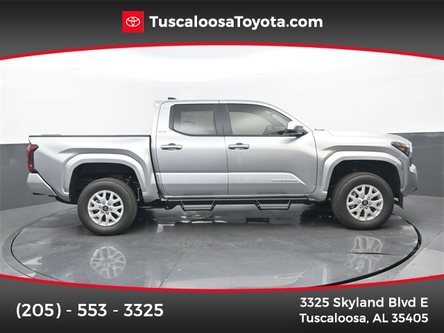 2025 Toyota Tacoma SR5's photo