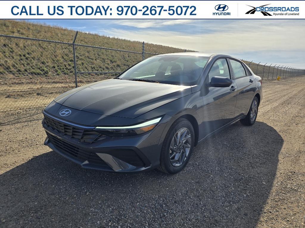 2025 Hyundai Elantra Blue's photo