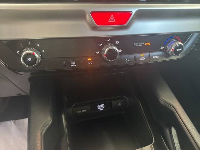 2020 Kia Telluride LX photo 14