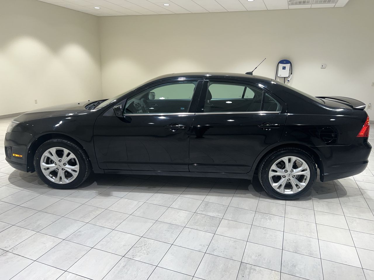 2012 Ford Fusion SE photo 37