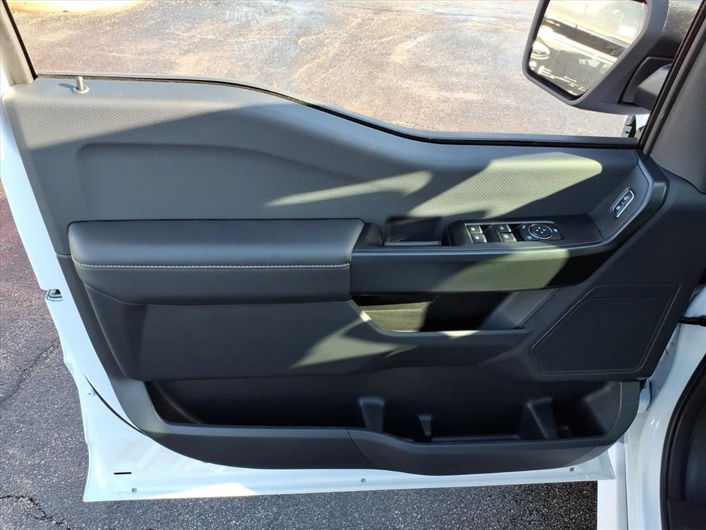 2025 FORD F-150 - Image 38