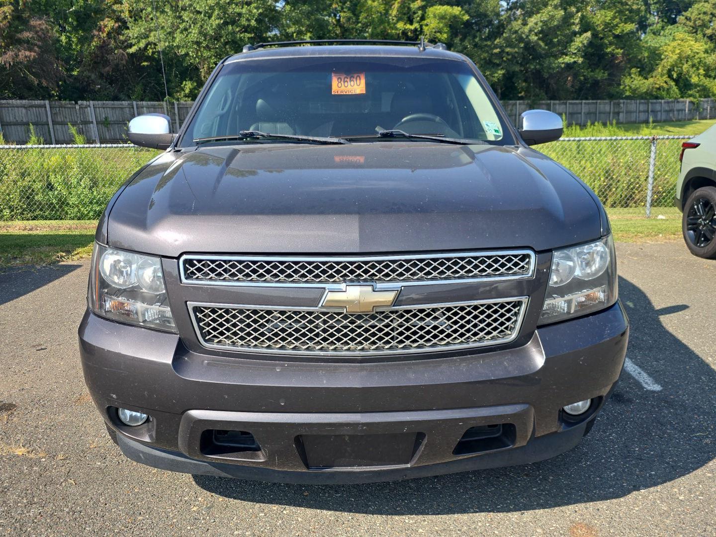2011 Chevrolet Avalanche LS photo 10