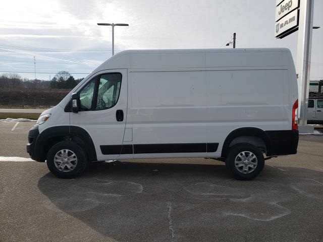 2025 Ram ProMaster 1500 Base Cargo Van photo 3
